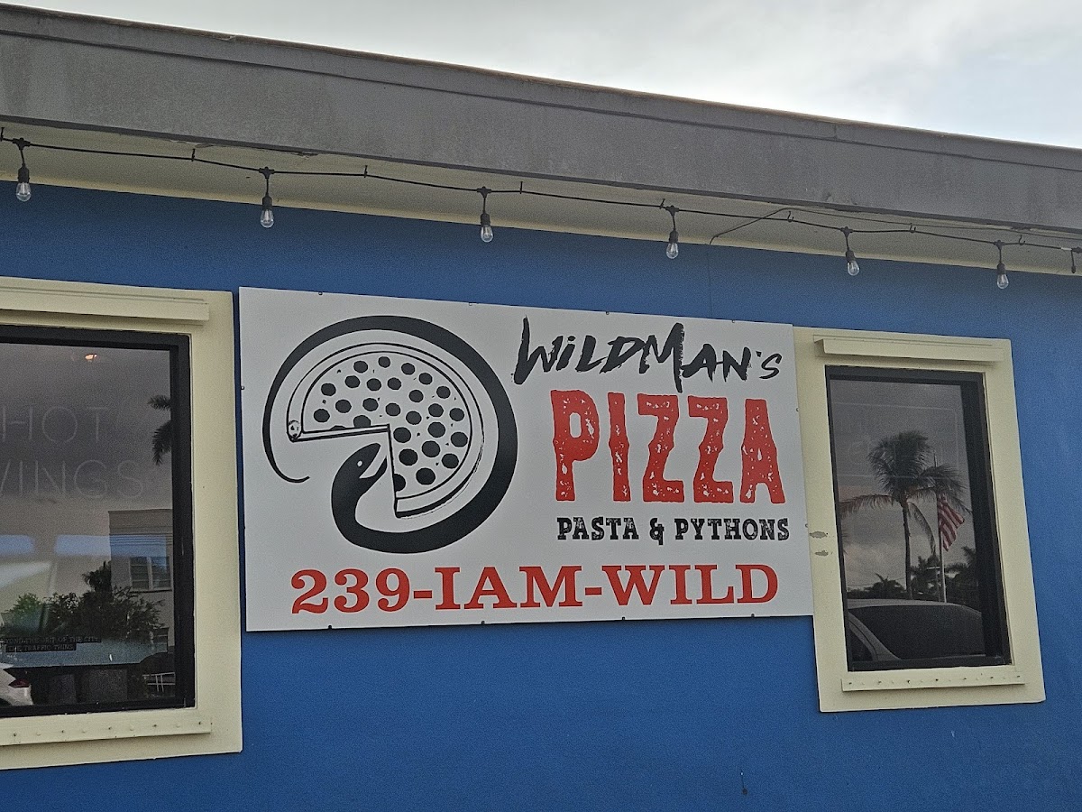 Wildman's Pizza, Pasta And Pythons
